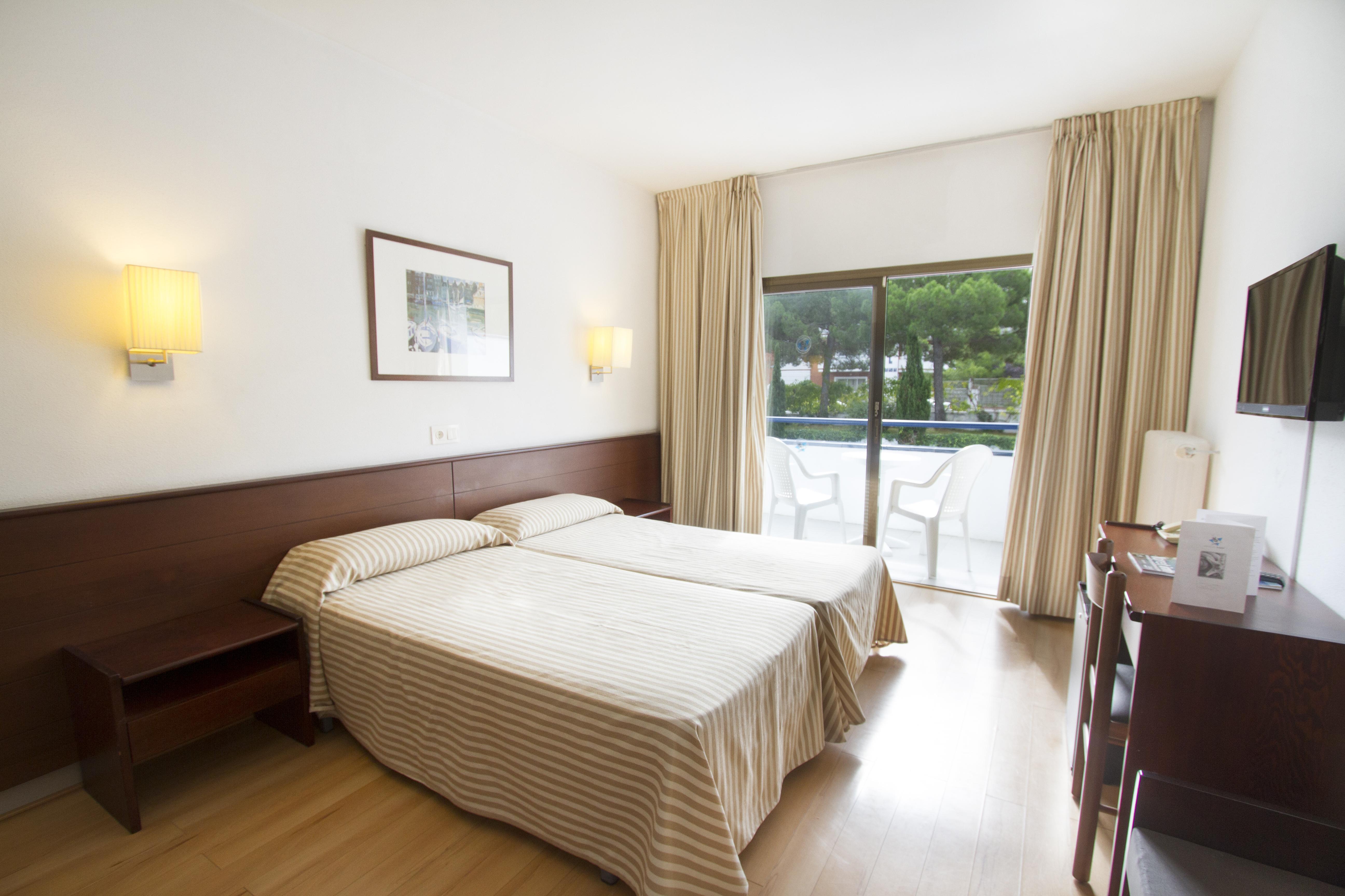 Hotel Gran Garbi & Aquasplash Льорет-де-Мар Экстерьер фото