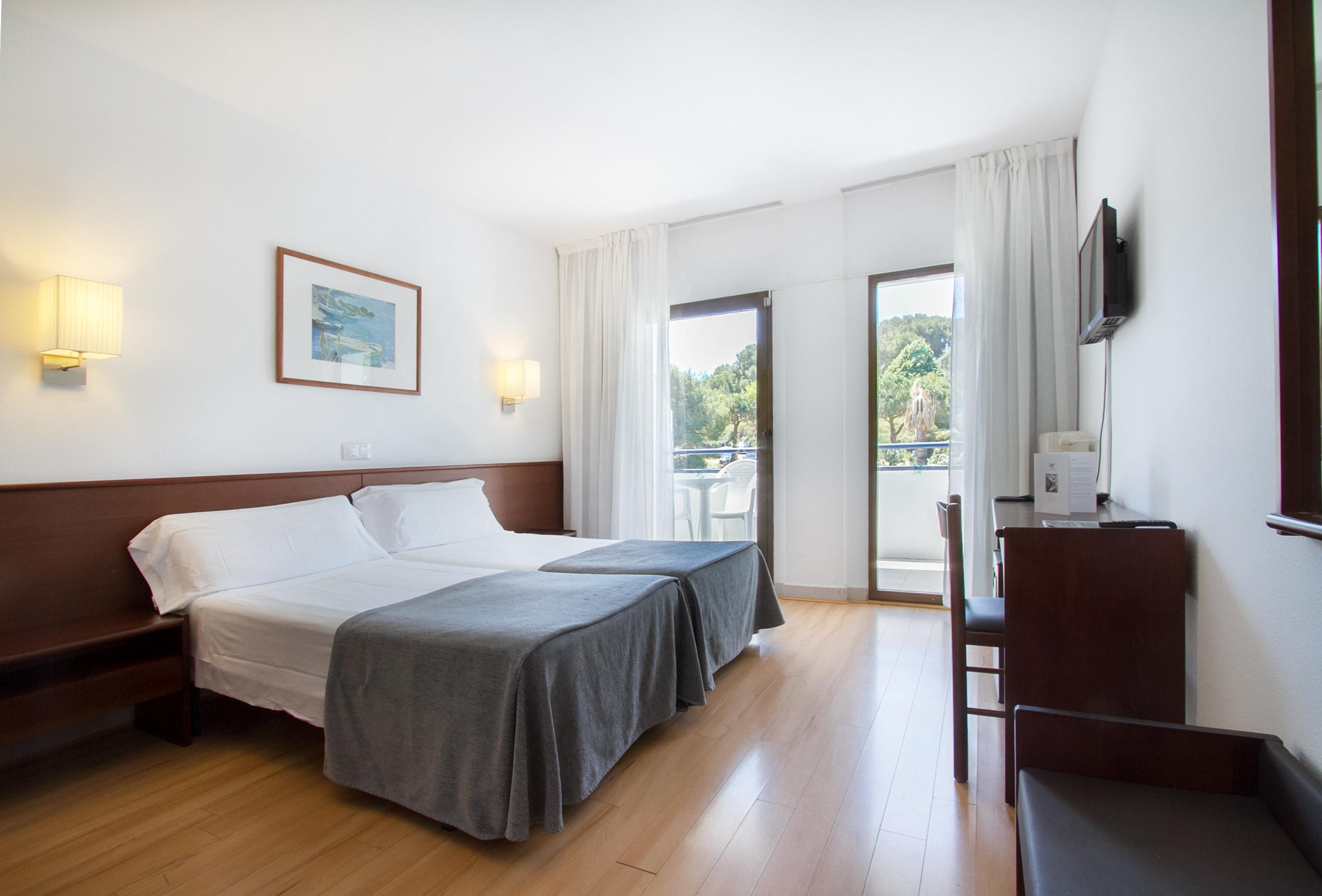 Hotel Gran Garbi & Aquasplash Льорет-де-Мар Экстерьер фото