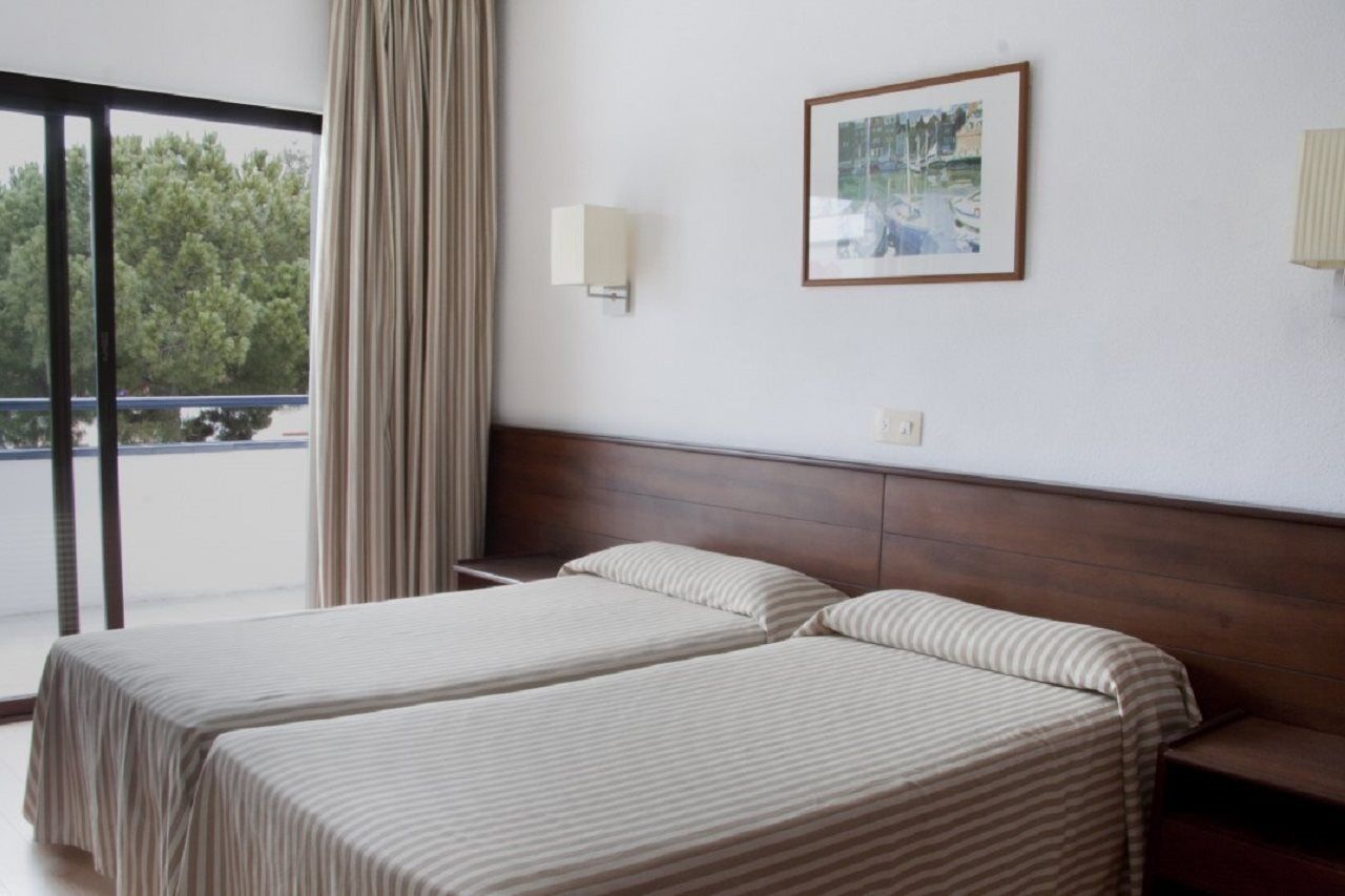 Hotel Gran Garbi & Aquasplash Льорет-де-Мар Экстерьер фото