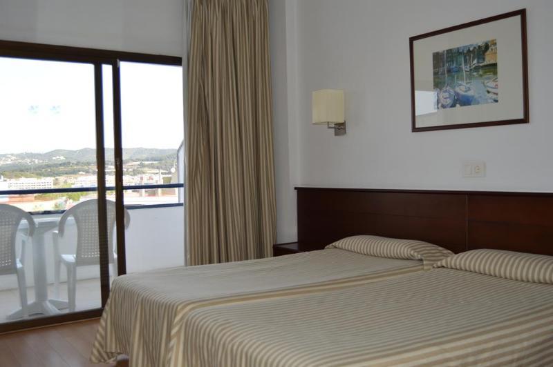 Hotel Gran Garbi & Aquasplash Льорет-де-Мар Экстерьер фото